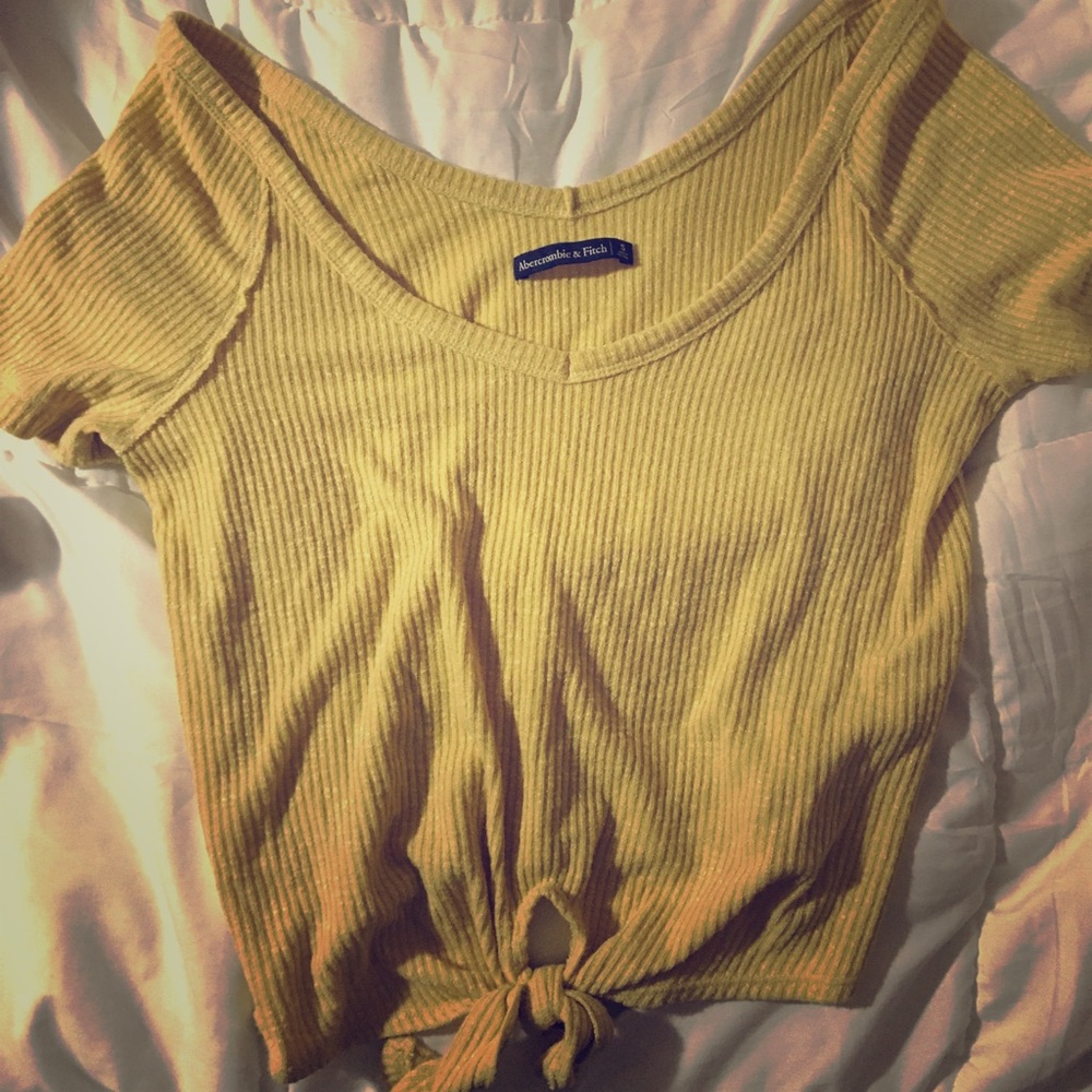 Abercrombie and Fitch Top | (S)